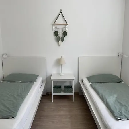 Neu! Fasanennest אייכנצל